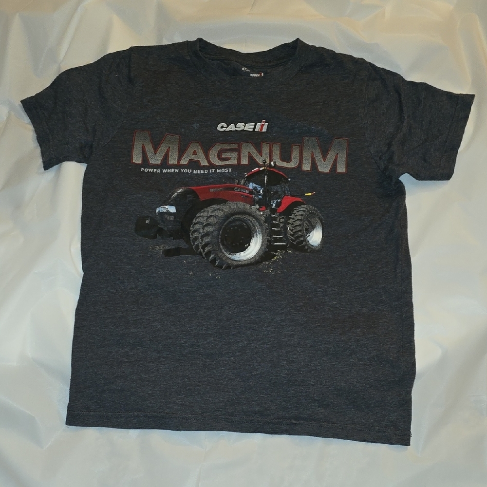 Case IH Boys Red Tractor Tee Youth Large